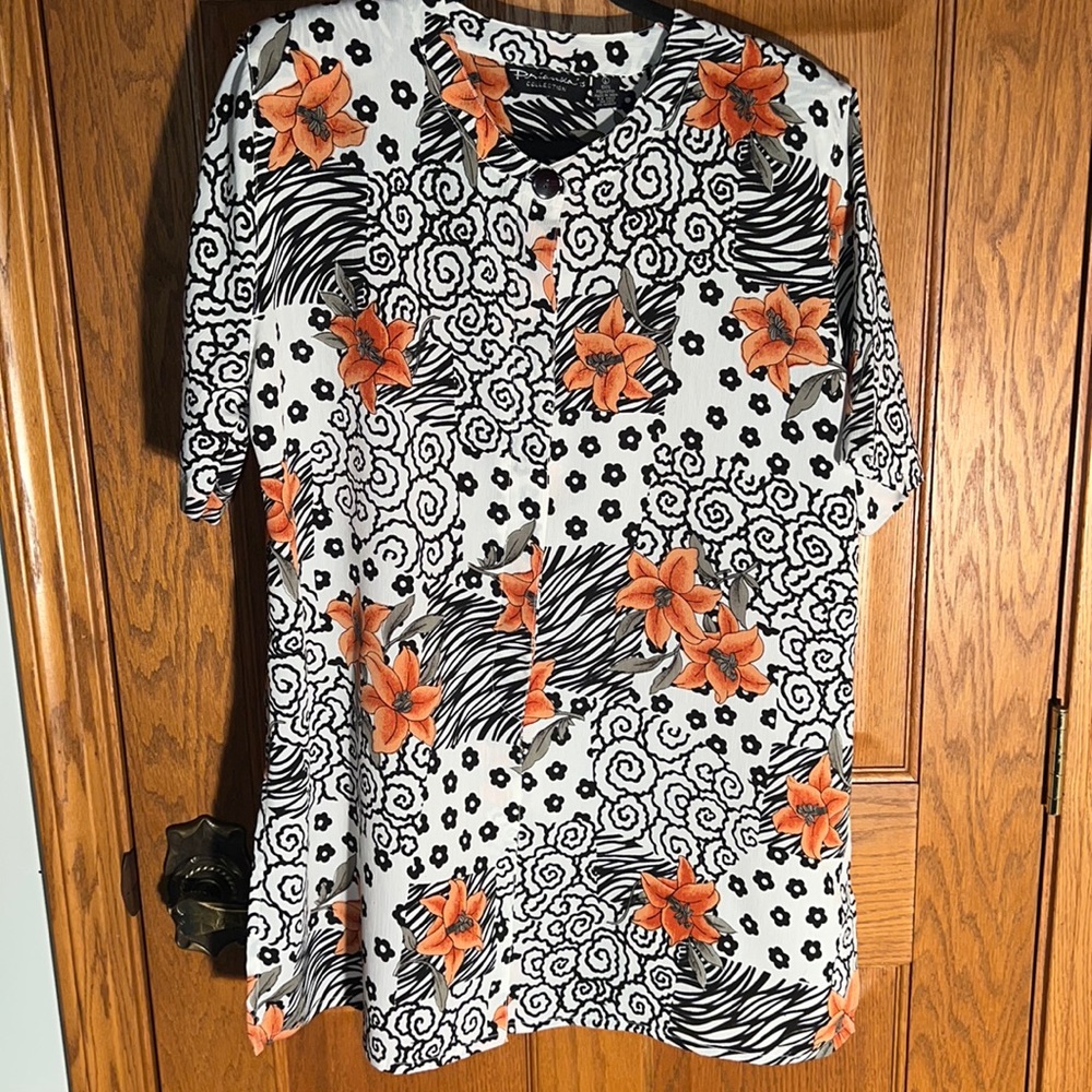 Crepe feel tropical print fabric